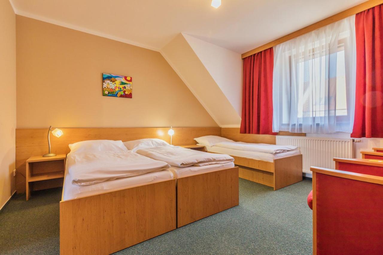 Penzion & Vinny Bar Regio Кийов Экстерьер фото